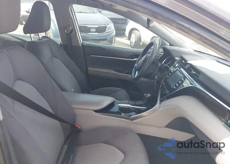 2018 Toyota Camry Le из США, поврежденный, VIN 4T1B11HK6JU136737